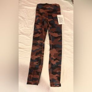 lululemon smoky red Camo wunder under leggings